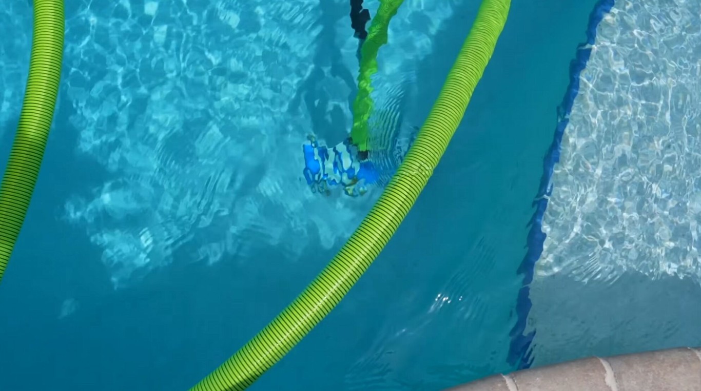 Green pool restoration and algae removal service in Newport Beach, CA